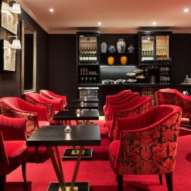 Club Lounge 